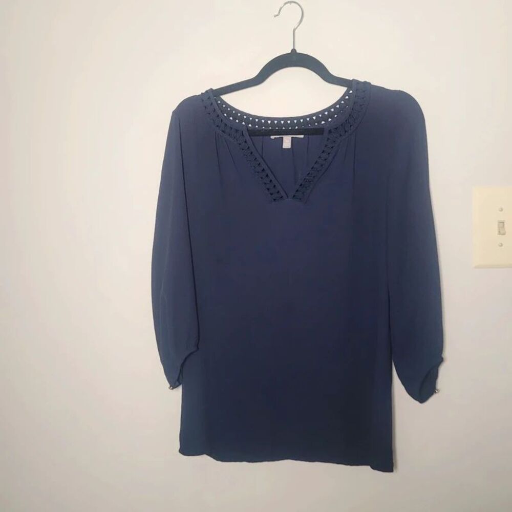 Navy blue Banana Republic V-neck blouse xs